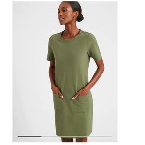 NWOT Banana Republic Factory Short-Sleeve T-Shirt Dress